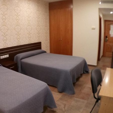 Hostal Venecia II Монсон Екстер'єр фото