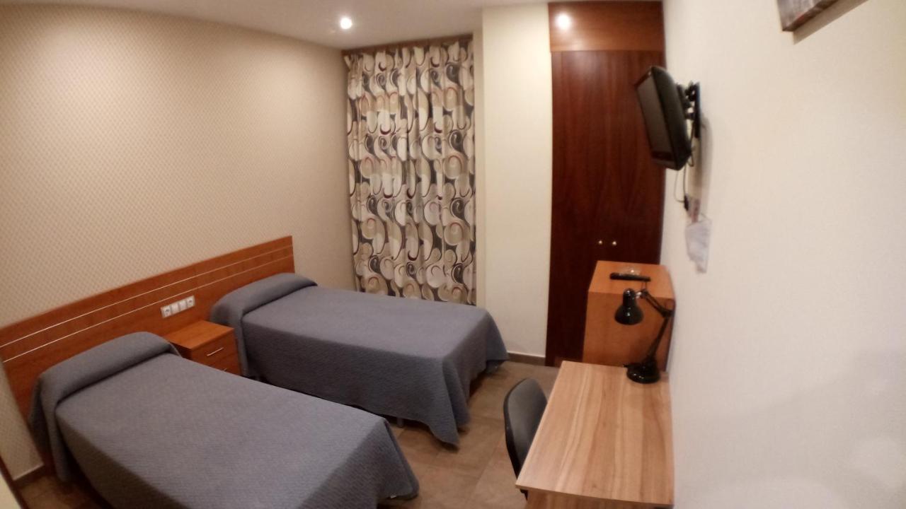 Hostal Venecia II Монсон Екстер'єр фото