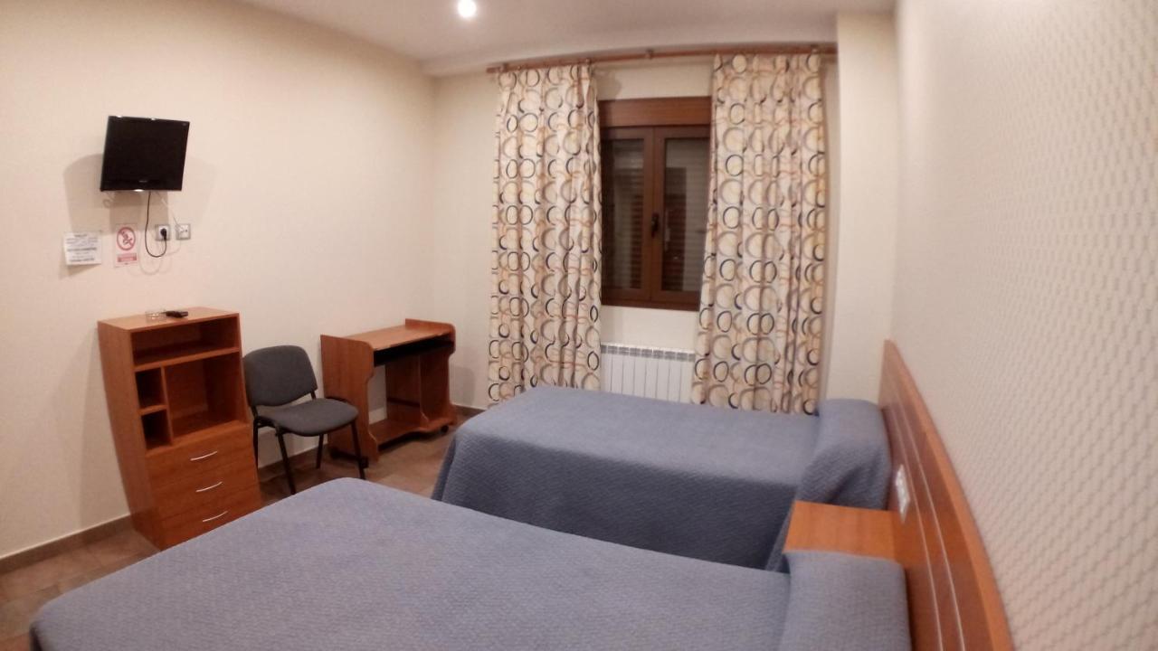 Hostal Venecia II Монсон Екстер'єр фото