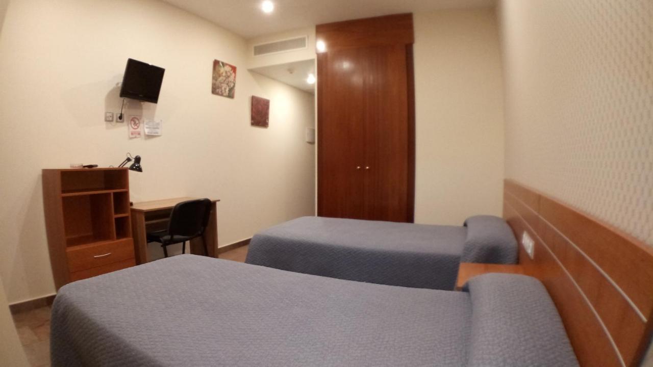 Hostal Venecia II Монсон Екстер'єр фото