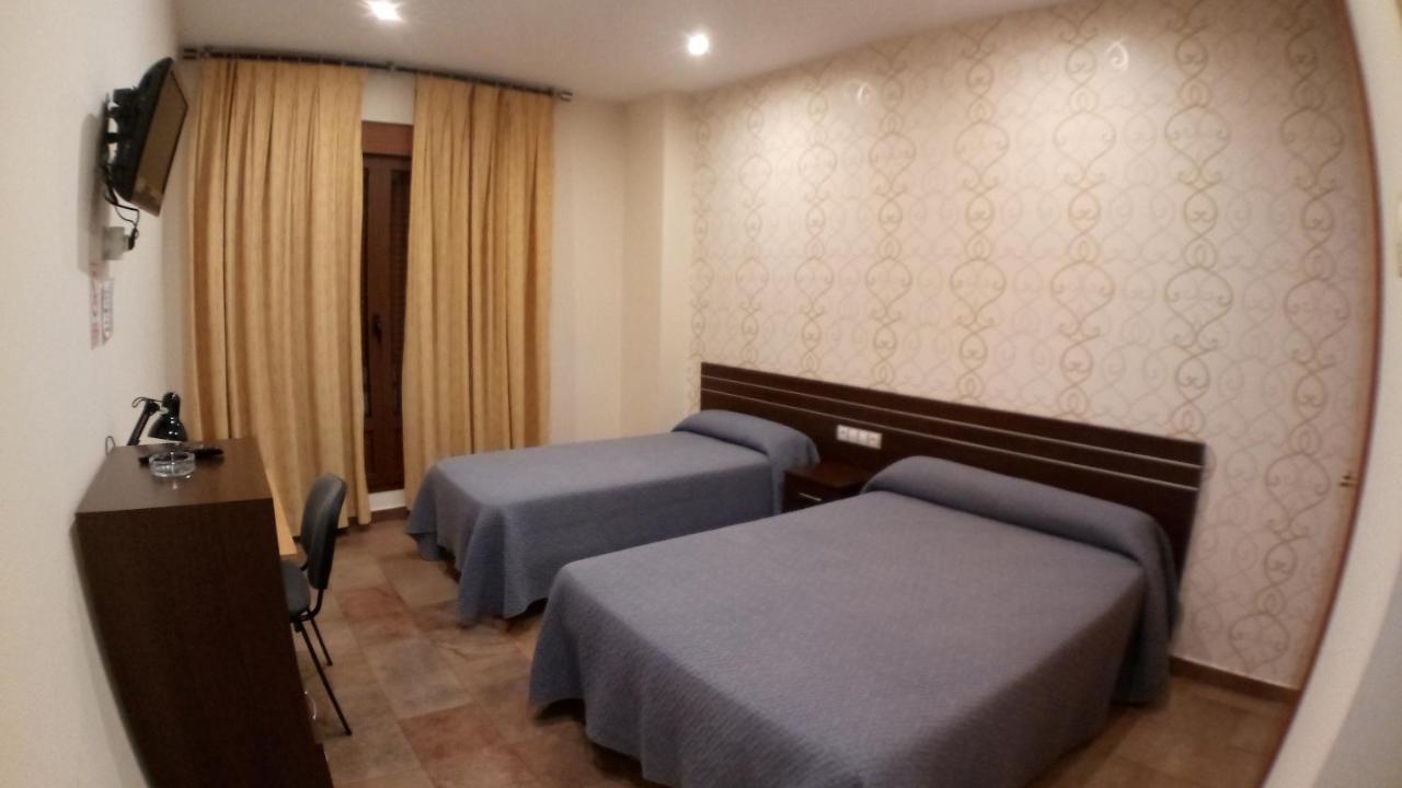Hostal Venecia II Монсон Екстер'єр фото