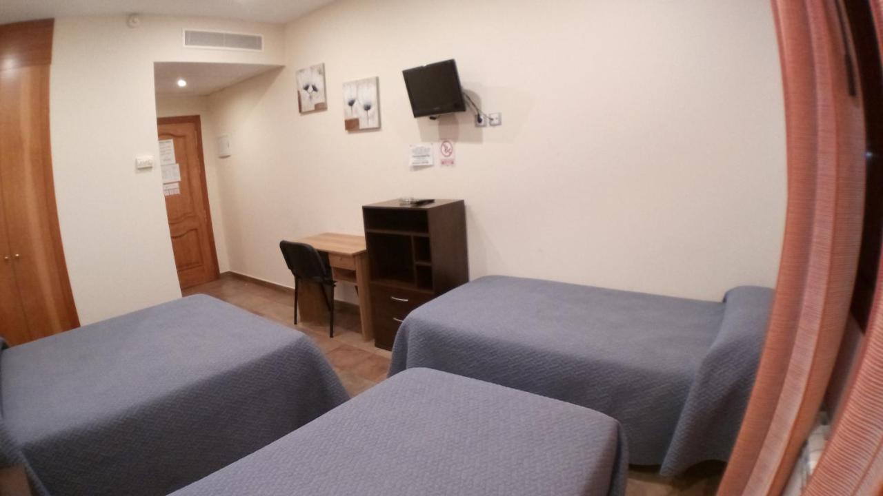 Hostal Venecia II Монсон Екстер'єр фото